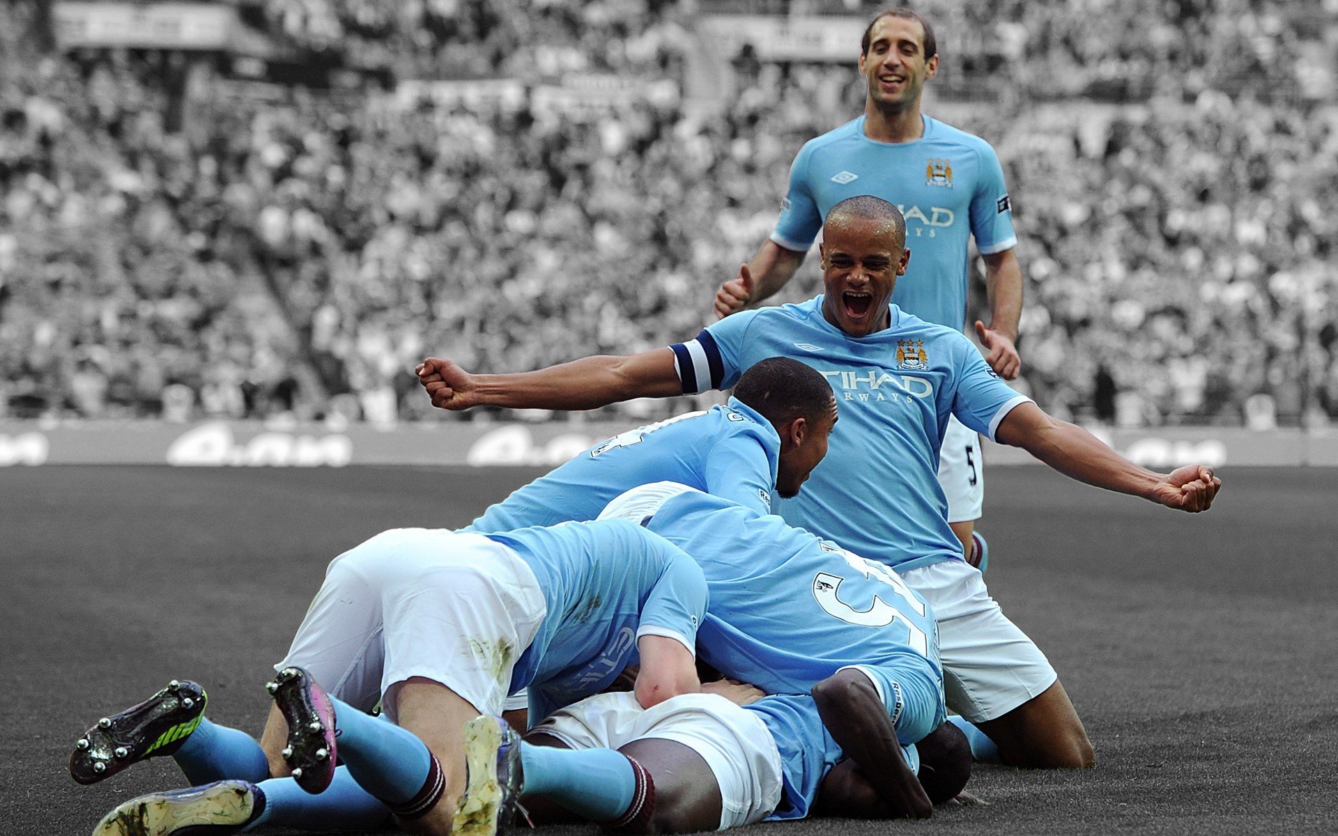 kaiyun入口-冬夜神迹，本菲卡传射耀虹口，申花新星横空出世，场边笔尖绘未来，冬夜神迹，本菲卡虹口传射，申花新星笔尖绘未来